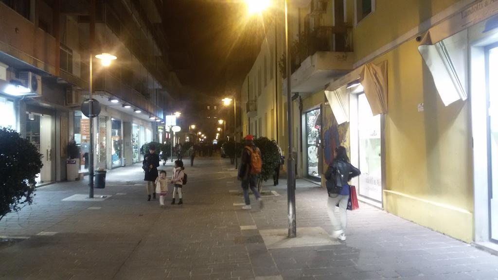 Suites Rome 페스카라 외부 사진